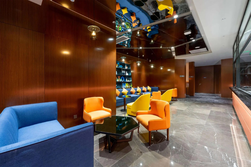 Lobby & Reception