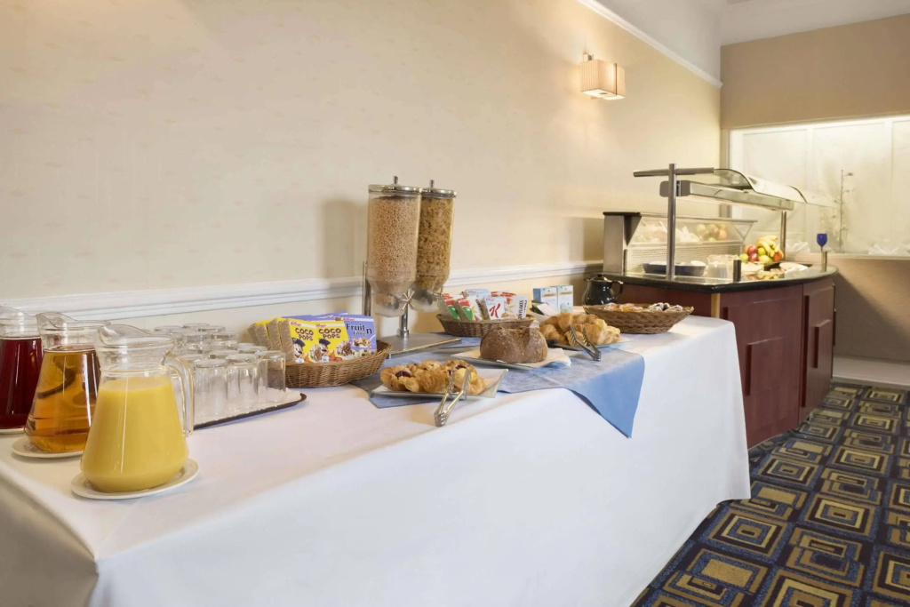 Ramada by Wyndham Loughborough Hotel - Général