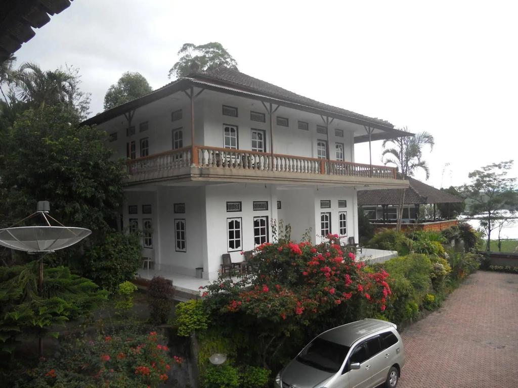 Hotel Surya