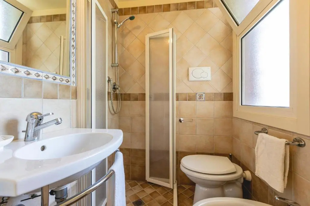 Economy room
