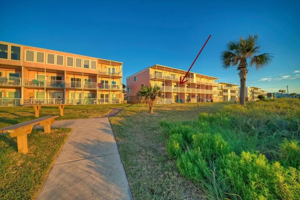 Beach Access + Ocean View, 2 Pools, Sports Court Seaside Escape by Avantstay