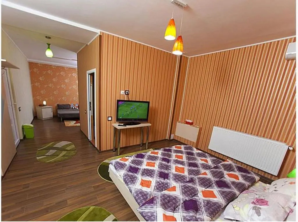 1 Bedroom Suite