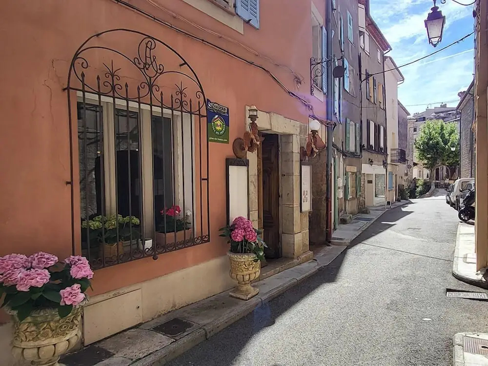 La Belle Histoire
