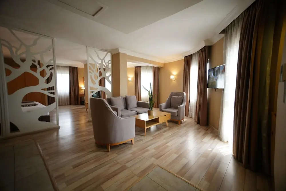 Suite with balcony
