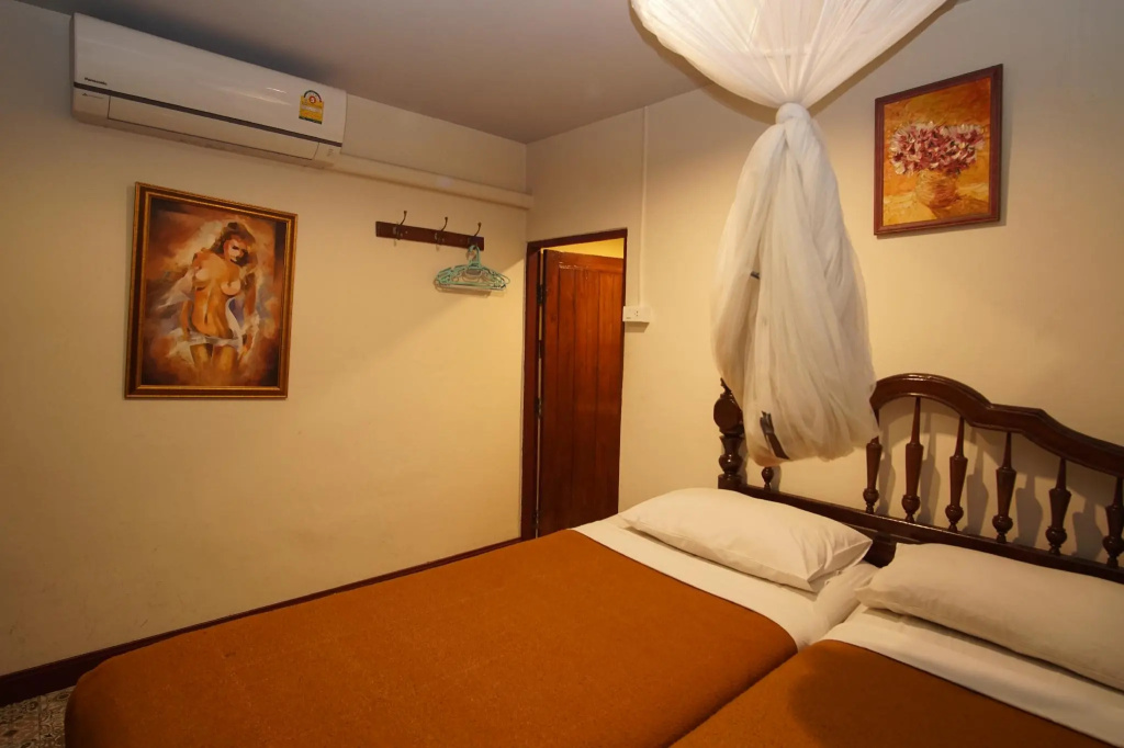 Standard Double room (twin beds)