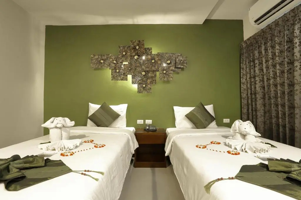 Deluxe Double room with balcony (twin beds)
