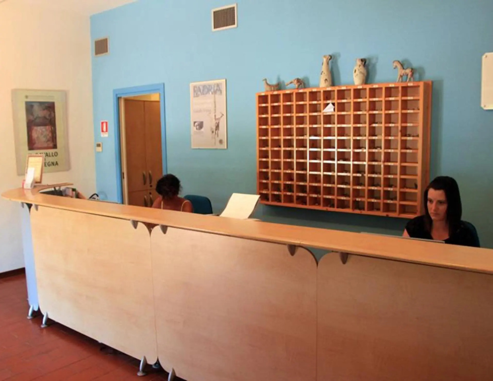 Lobby & Reception