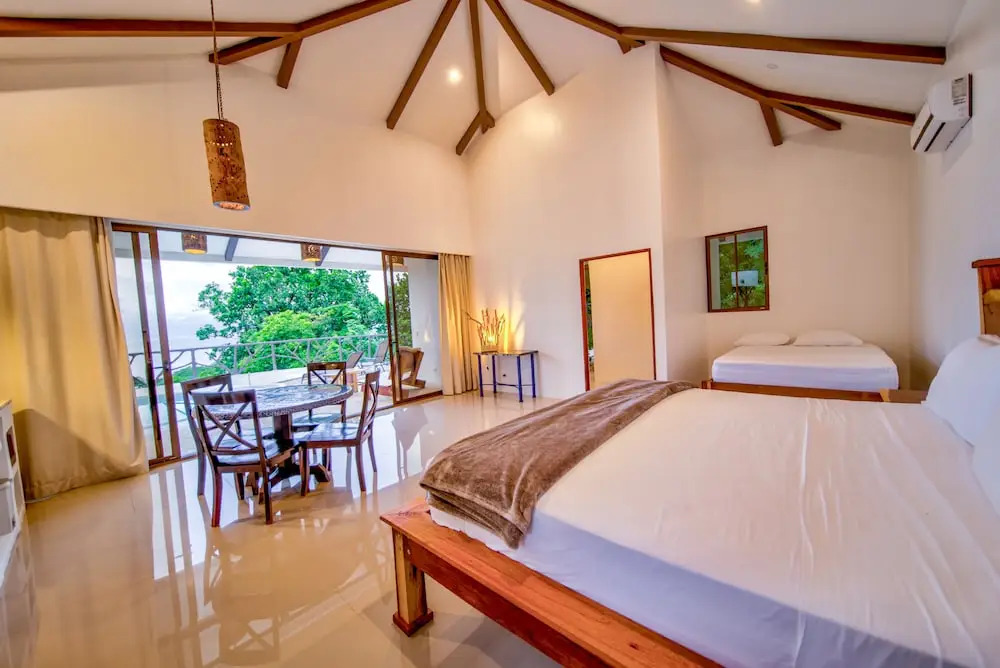 Akua Ocean View Suites - фото 3