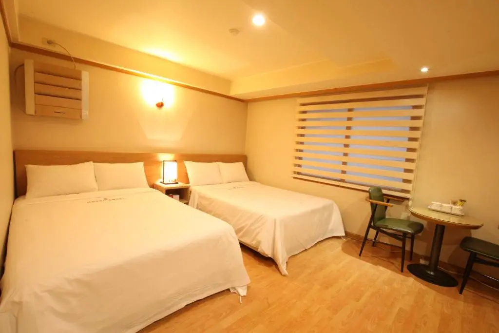 Business Double room (twin beds)