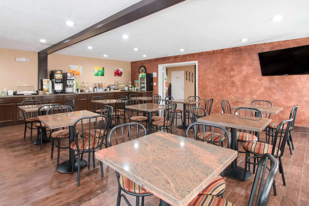 Quality Inn & Suites I-35 near Frost Bank Center - Général
