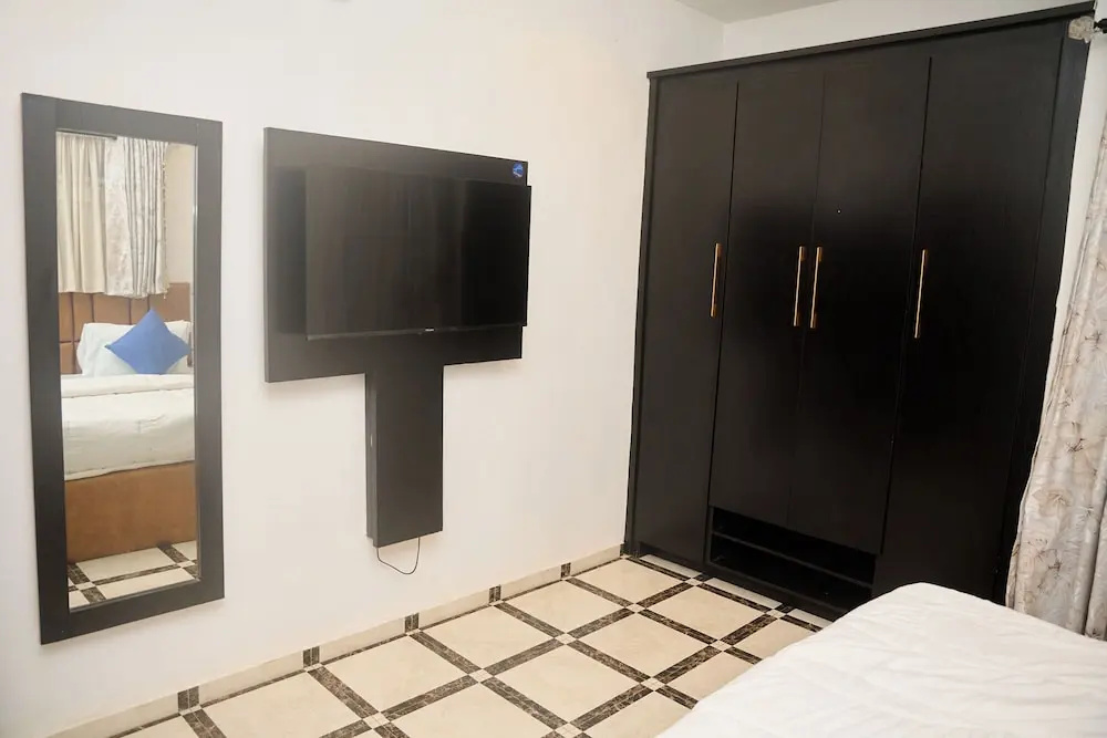 Luxurious 1 Duplex and 3 Flats Apartments, Ugbor Village RD, Benin City Nigeria