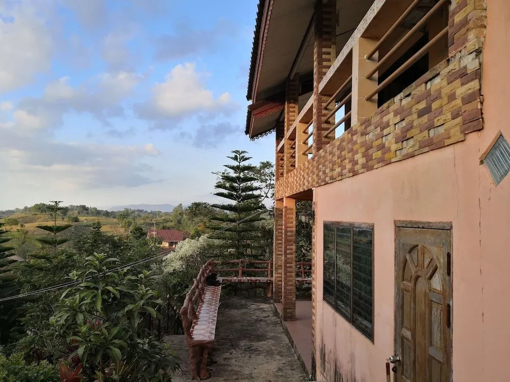 Sriwipa Hill Khao Kho
