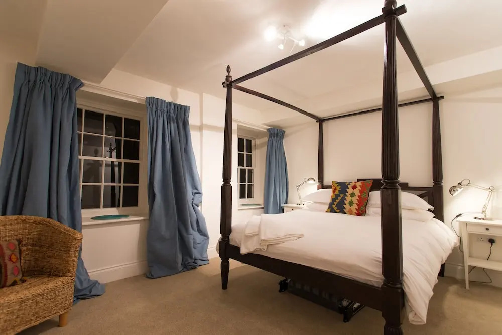 The Holford Arms by null