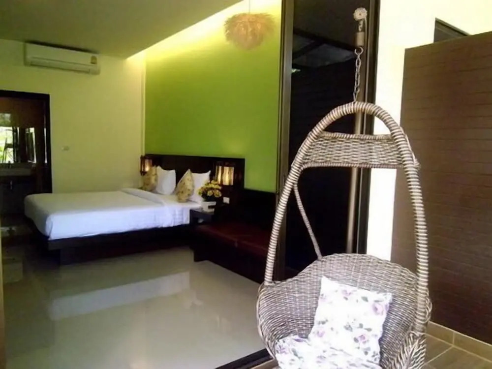 Вилла с видом на бассейн в Palm Sweet Resort
