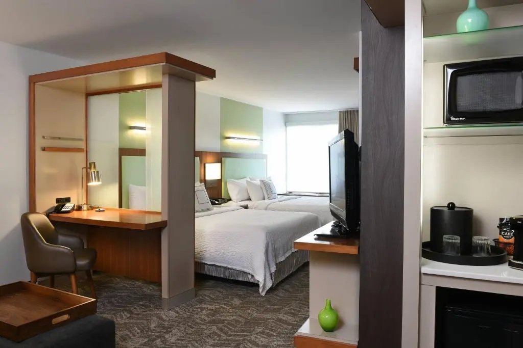 Double Suite (full double bed)