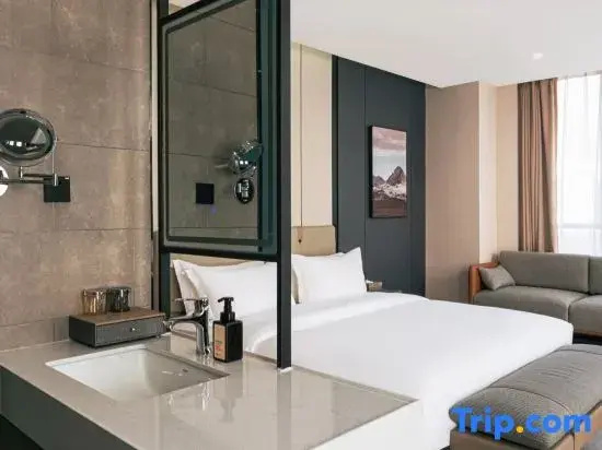 Premier room