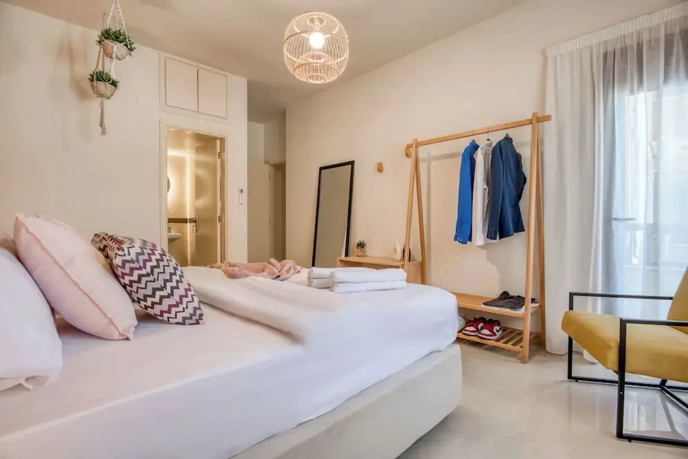 Vinyl 3-Bedroom Apartment in Zouk Mikael