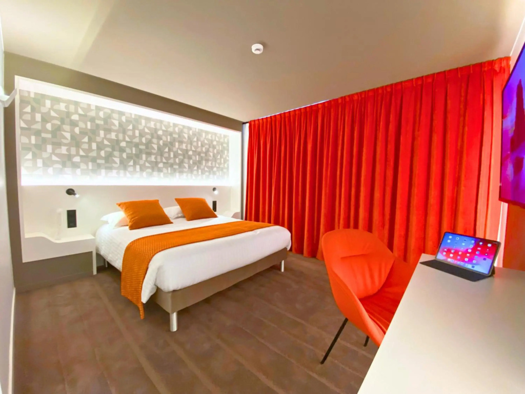 Brit Hotel Piscine & Spa - Fougères - Général