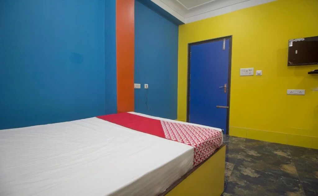 Relax Lodge By OYO Rooms