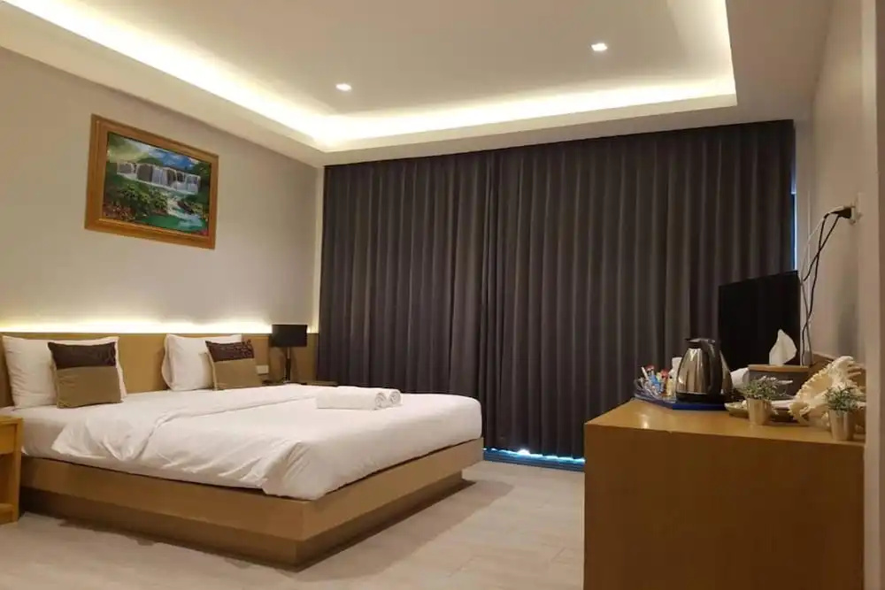 Superior Double room (full double bed)