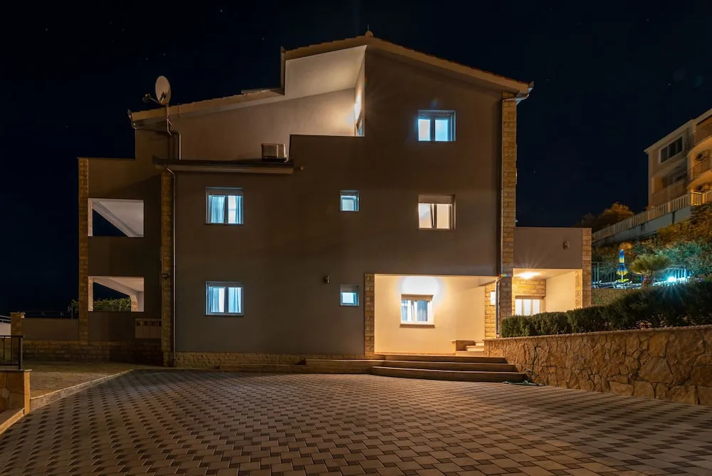 Apartments Grga