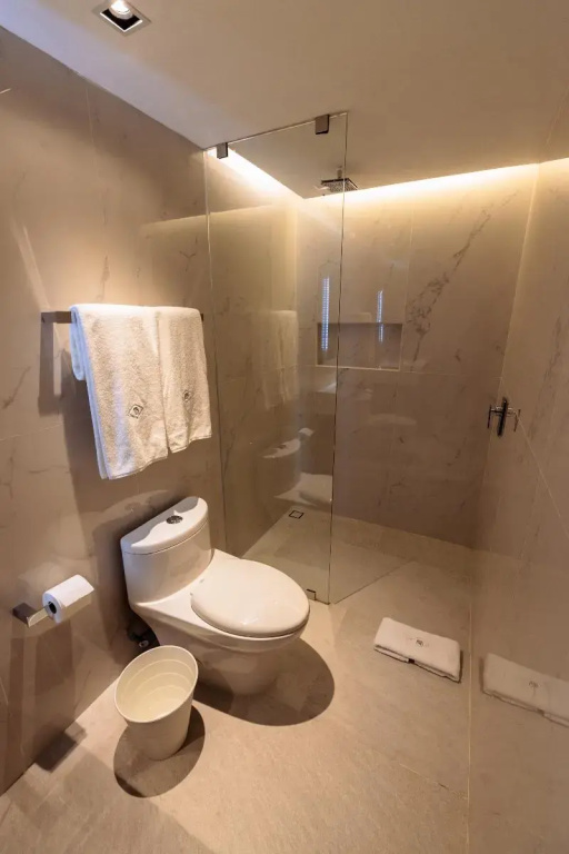Standard Double room with balcony (full double bed)