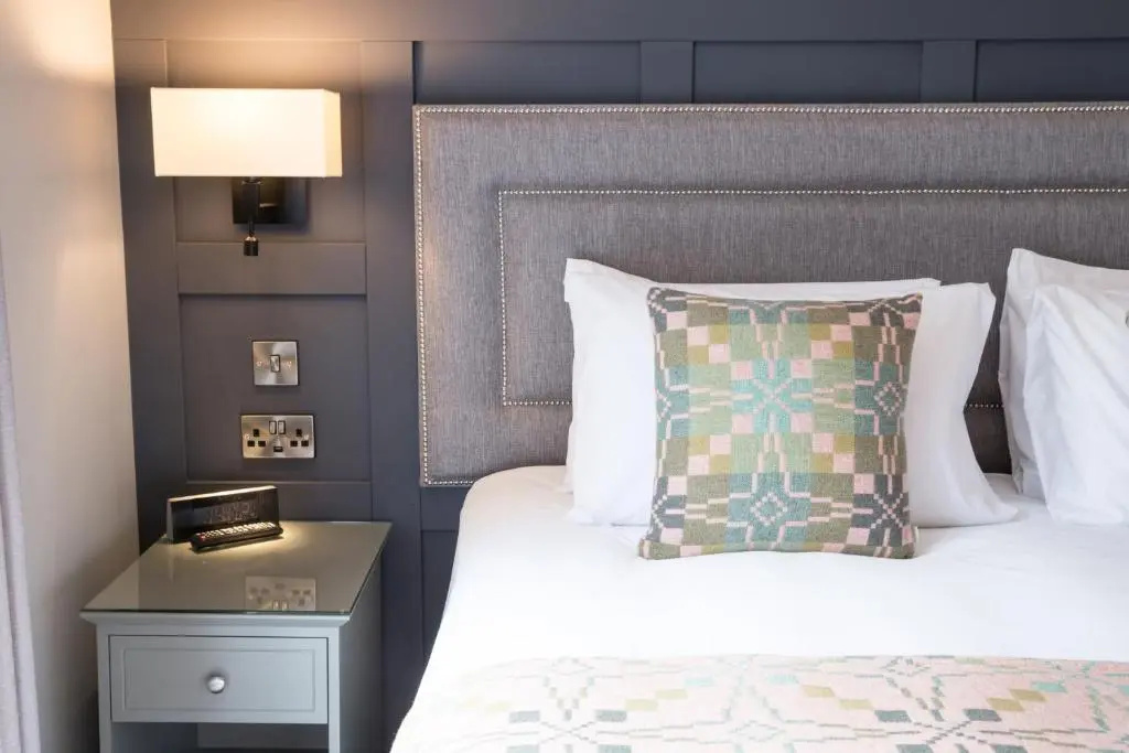 Llechwen Hall Hotel - Chambres