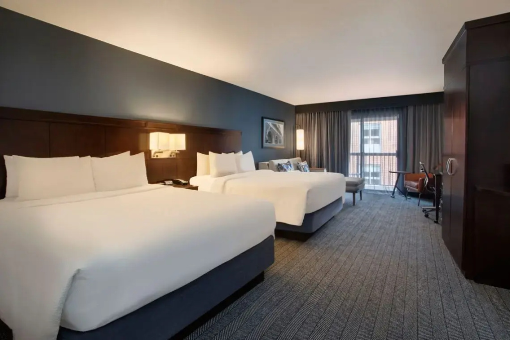 Deluxe Quadruple room