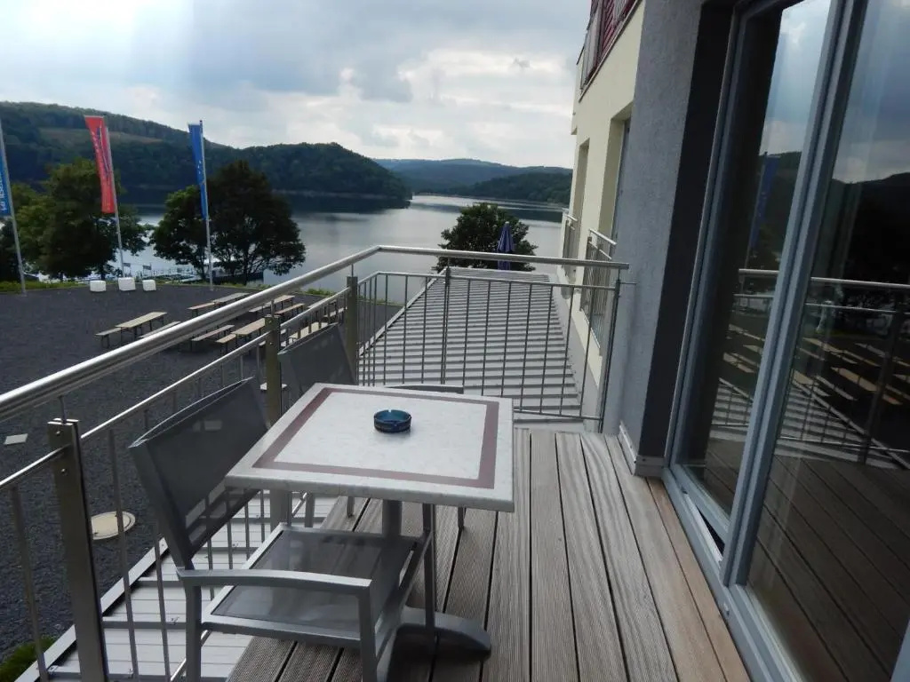 Standard Double room with balcony (full double bed)