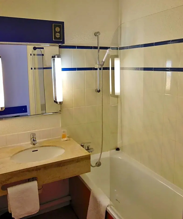 Sure Hotel by Best Western Caen Mémorial - Chambres