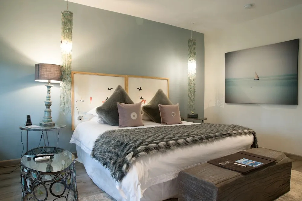 Standard Double room with garden view (full double bed)