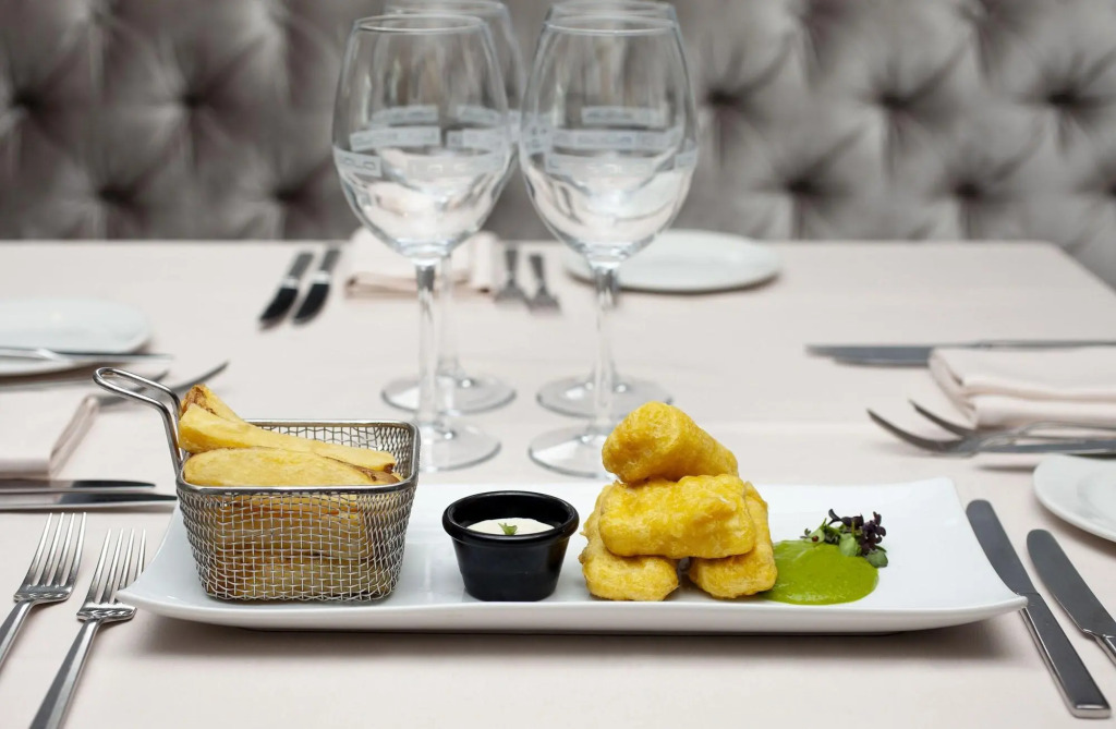 Sunborn Gibraltar Yacht Hotel Resort - фото 12