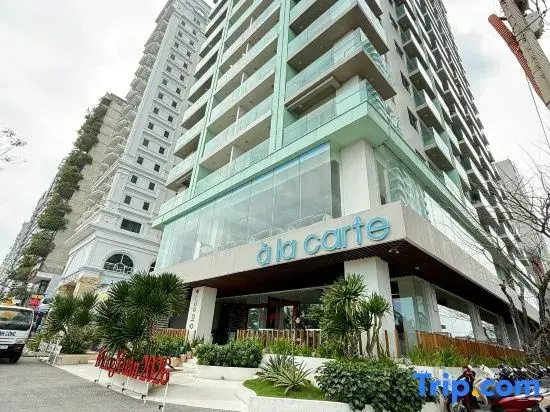 Ocean View 2BR Apartment – 2 Min Walk to My Khe Beach