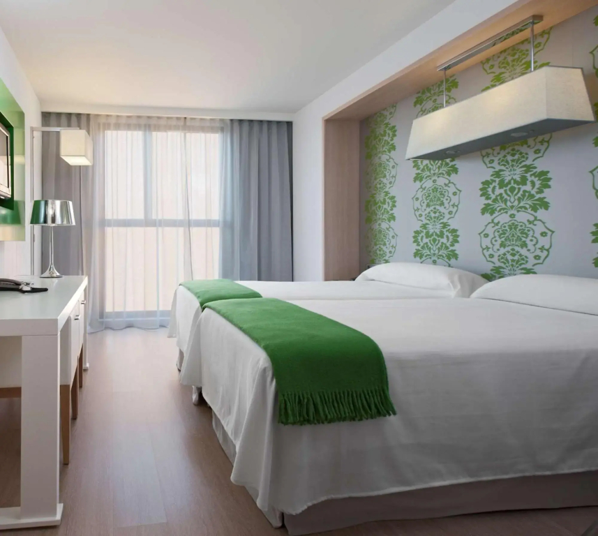 DoubleTree by Hilton Hotel Girona - фото 7