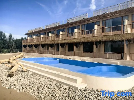 Mojing Star Lodge Dunhuang ·Mingsha Mountain & Crescent Spring Branch