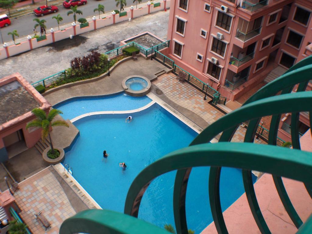 Marina Vacation Condos @ Marina Court Resort Condominium