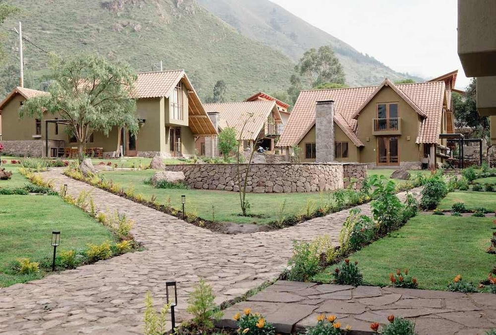 w Impressive 2BR Villa in Sacred Valley
