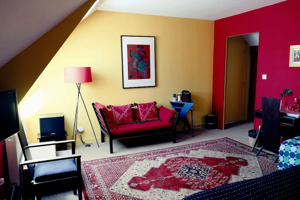 Voir la photo 3 — La Maison Jaune à la Janaie