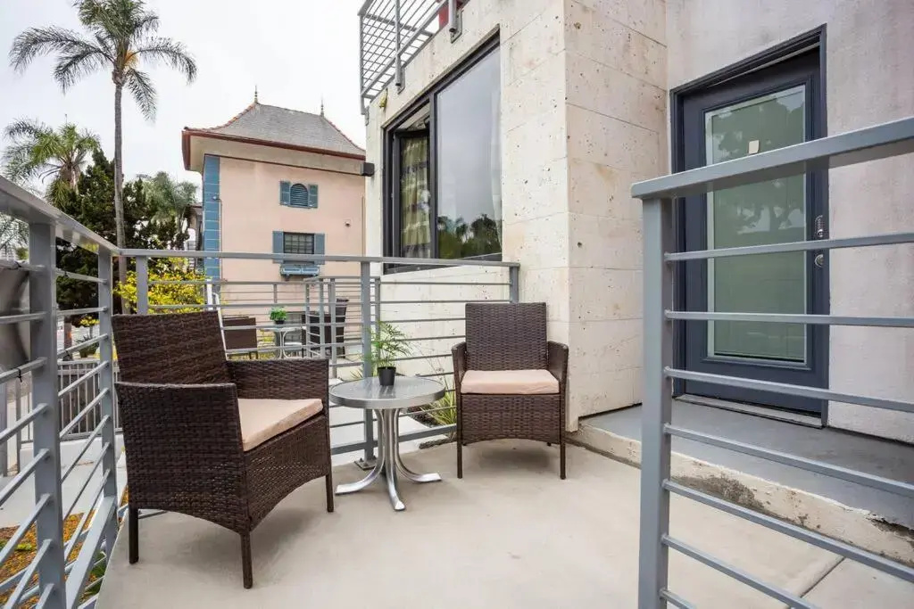 1 Bedroom Apartment with Luxurious Design in SD