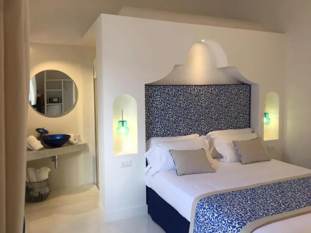 Standard Double room with garden view (full double bed)