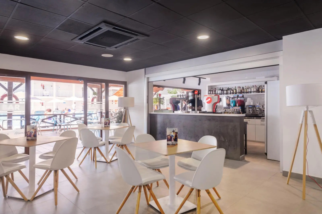 Hotel Vibra Cala Tarida - Général