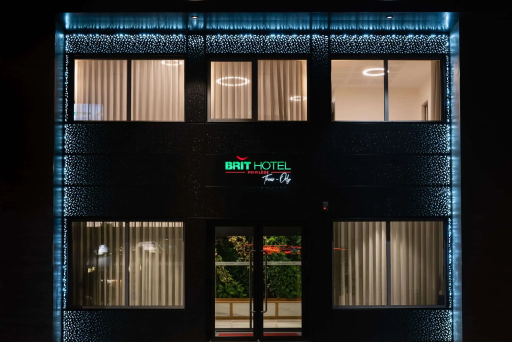 Brit Hotel Paris Orly — фото