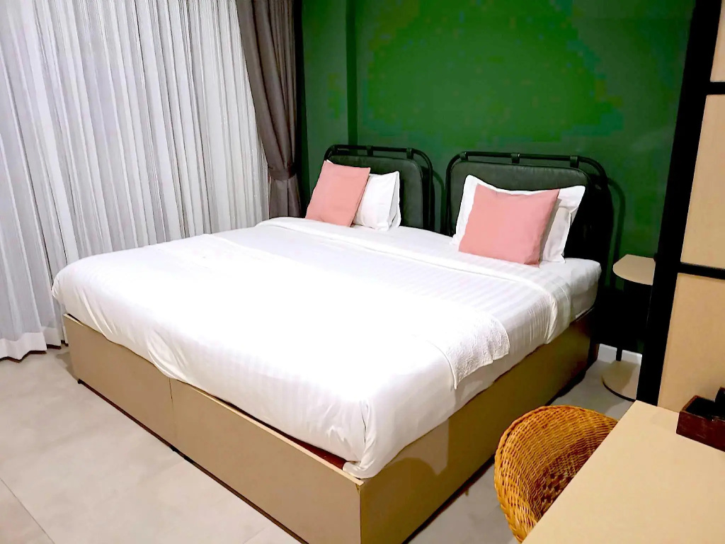 Standard Double room (full double bed)