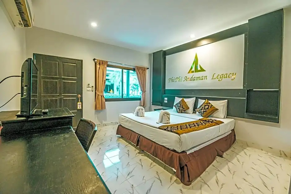 Бунгало с видом на сад в Phi Phi Andaman Legacy Resort