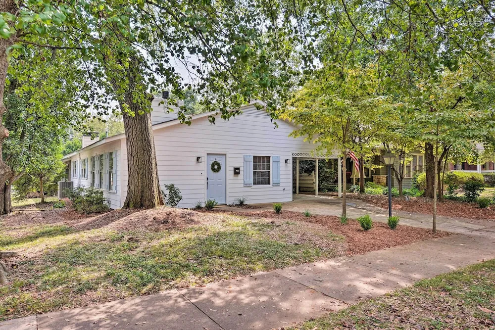 Chic Urban Farmhouse in Historic Dilworth w/ Patio