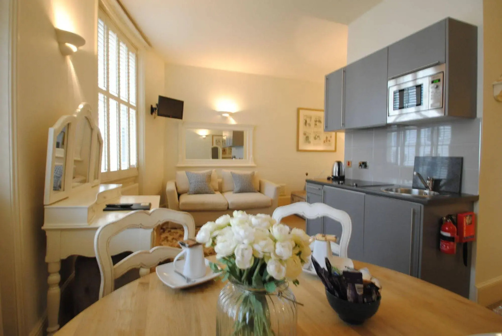 Hotel photo 11