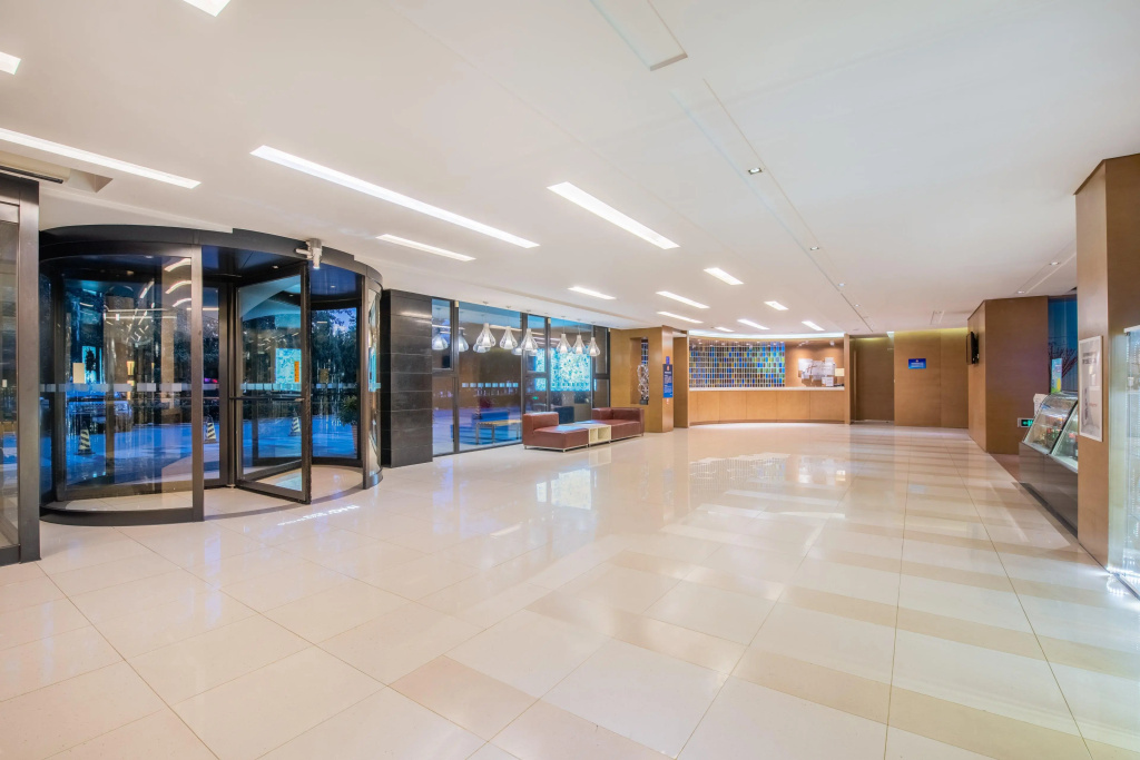 Lobby & Reception