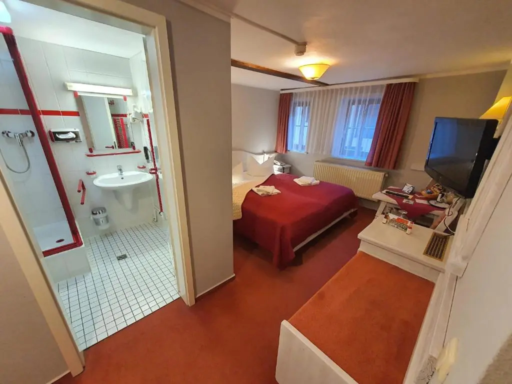 Hotel Zur Goldenen Sonne - Chambres