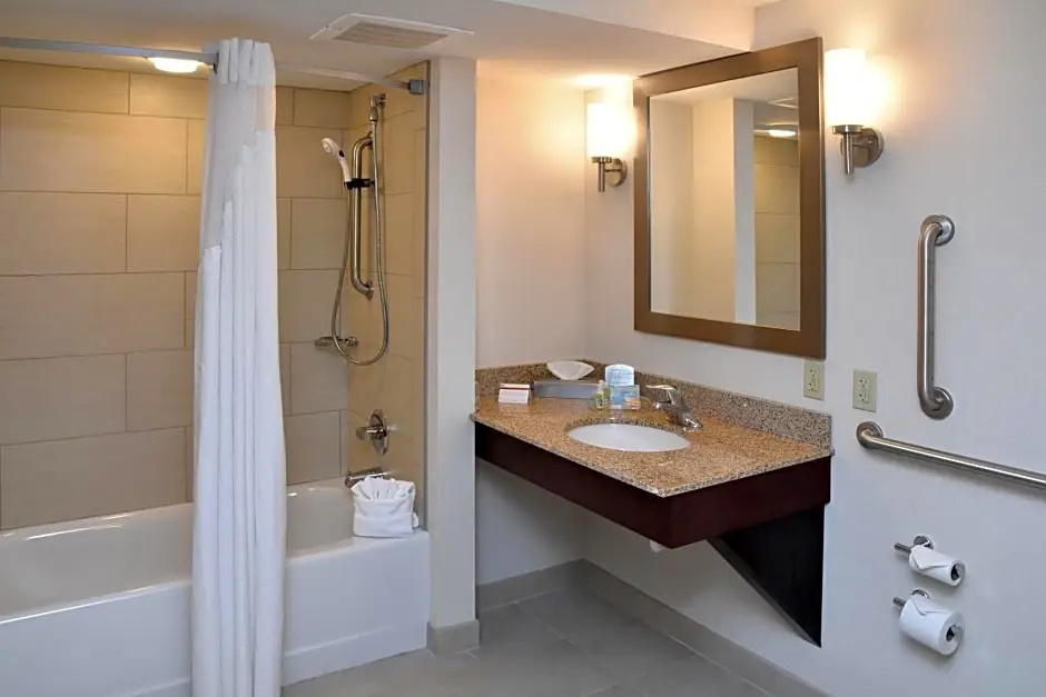 Holiday Inn Canton (Belden Village) by IHG - Chambres