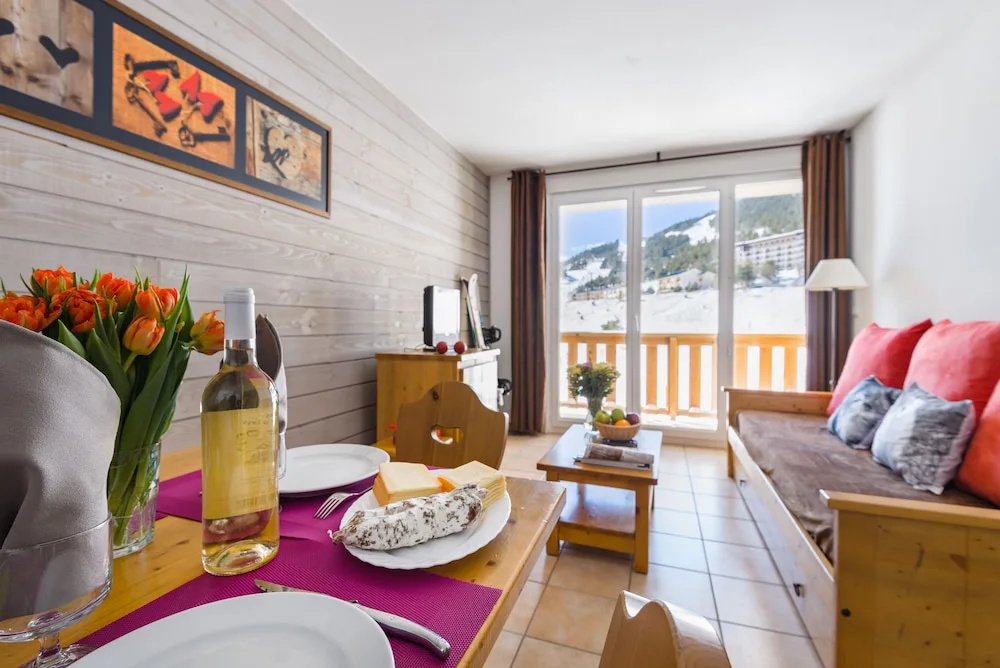 2 Bedrooms Apartment with balcony